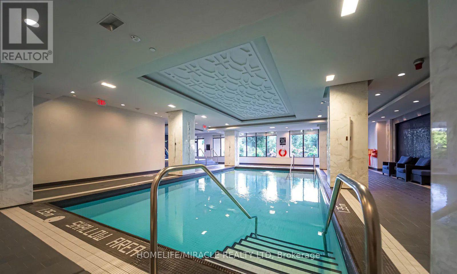 428 - 2 Old Mill Drive, Toronto, Ontario  M6S 0A2 - Photo 18 - W13617256