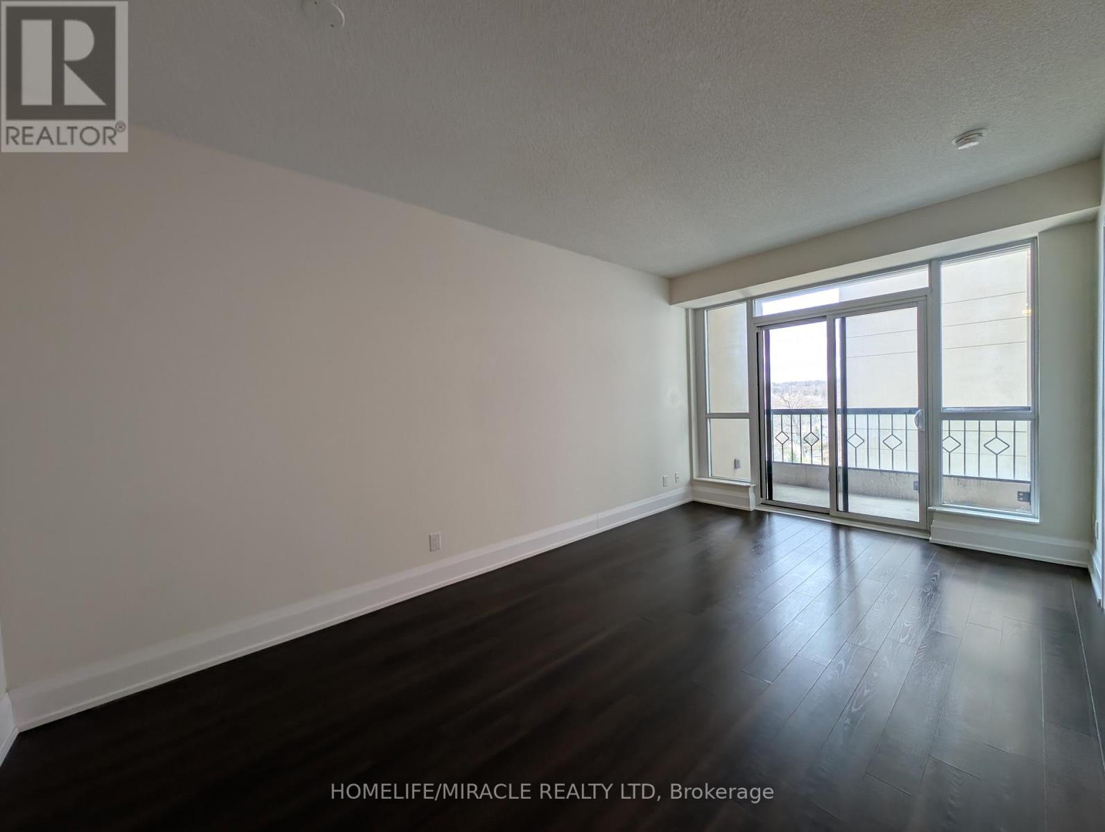 428 - 2 Old Mill Drive, Toronto, Ontario  M6S 0A2 - Photo 7 - W13617256