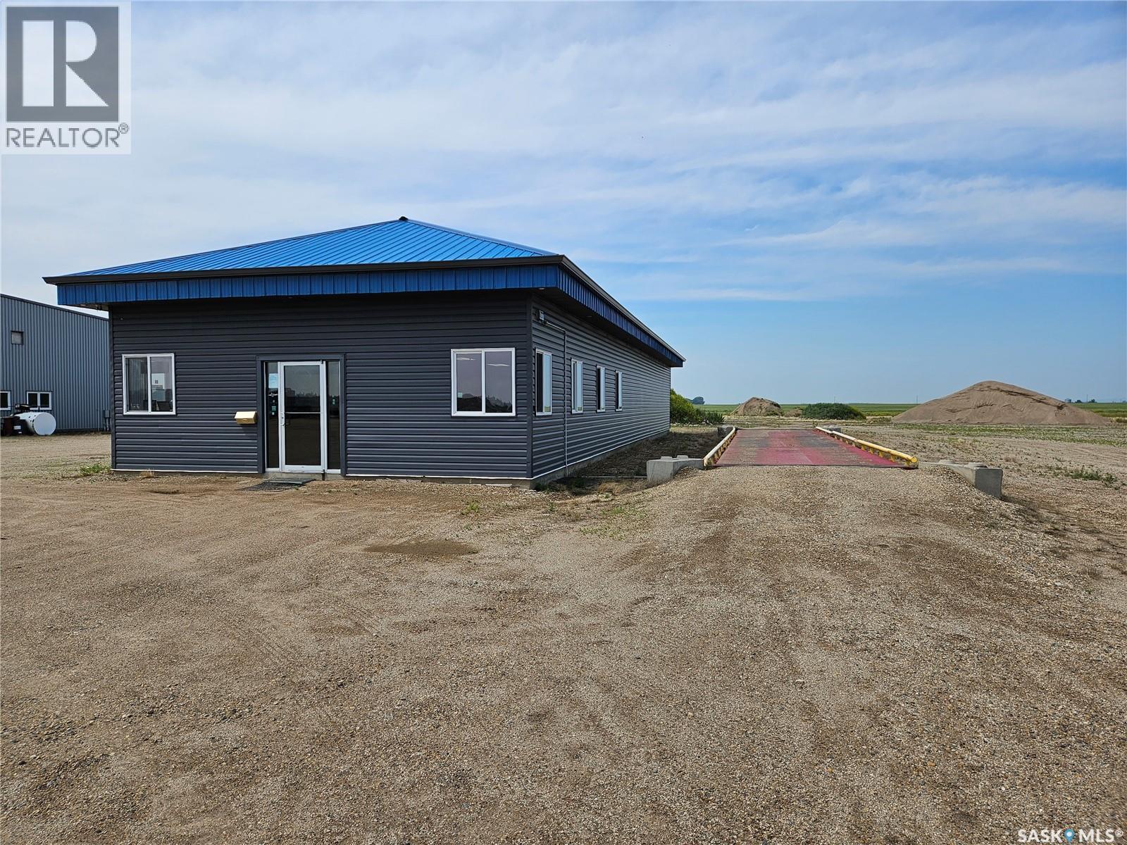 Carlyle Contracting Buildings & Land, Moose Mountain Rm No. 63, Saskatchewan  S0C 0R0 - Photo 24 - SK043984