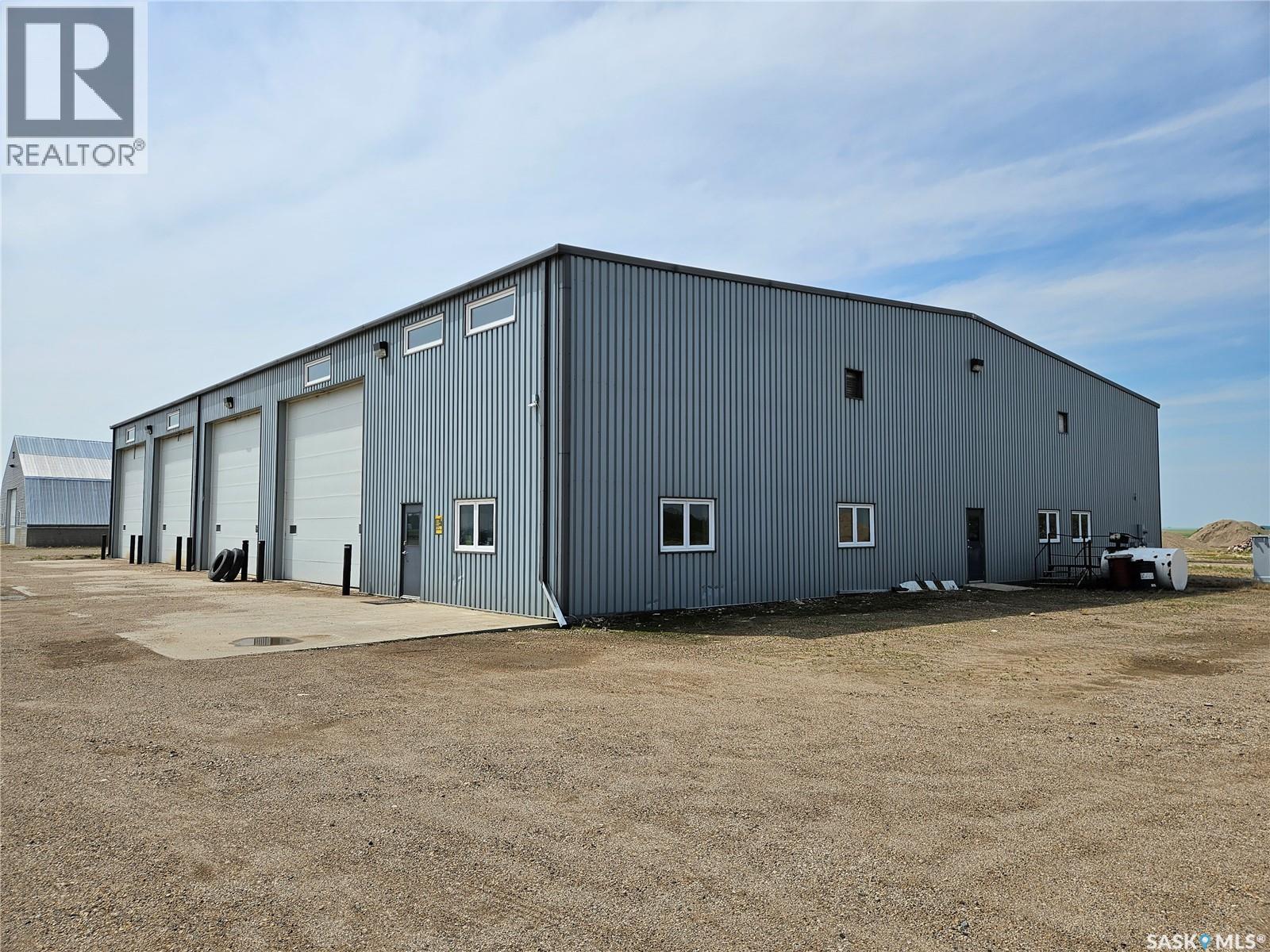 Carlyle Contracting Buildings & Land, Moose Mountain Rm No. 63, Saskatchewan  S0C 0R0 - Photo 6 - SK043984