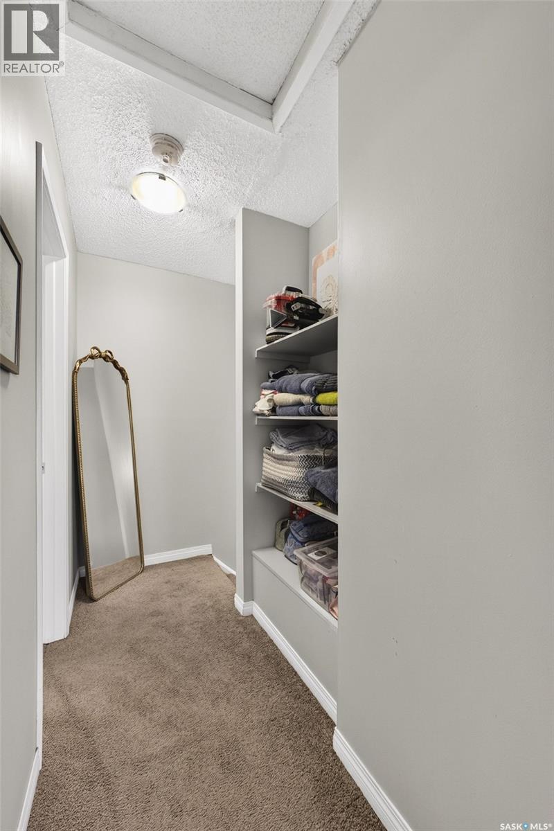J 4216 Castle Road, Regina, Saskatchewan  S4S 4W1 - Photo 12 - SK043860