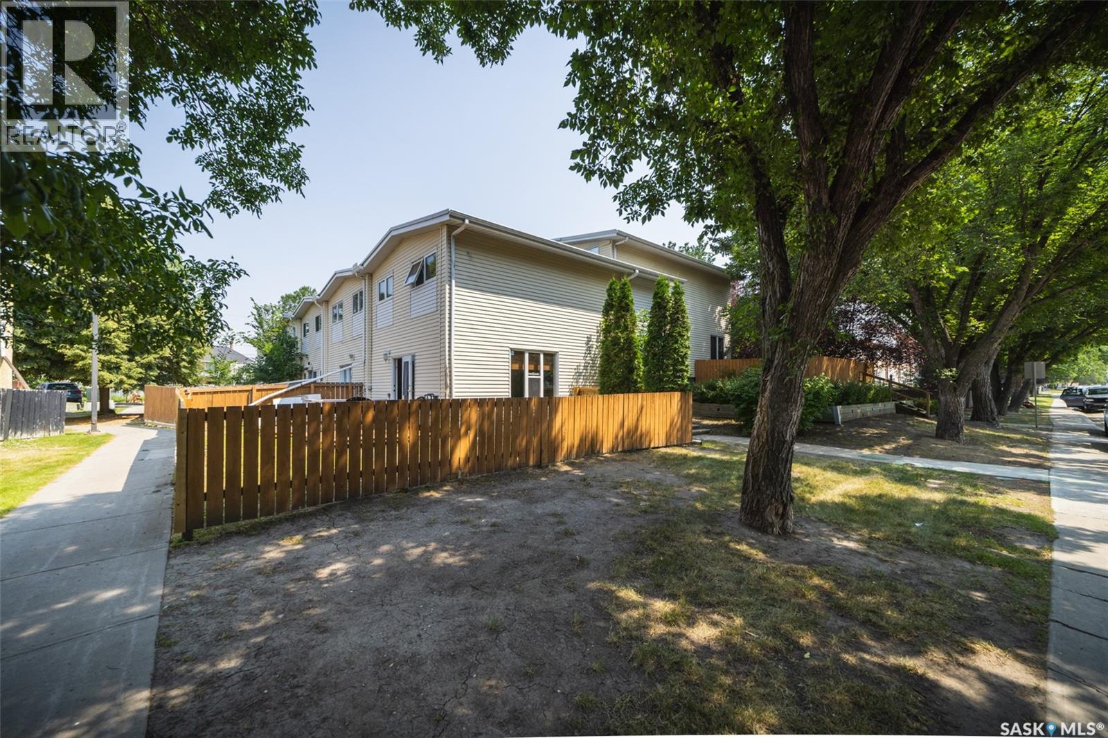 J 4216 Castle Road, Regina, Saskatchewan  S4S 4W1 - Photo 25 - SK043860