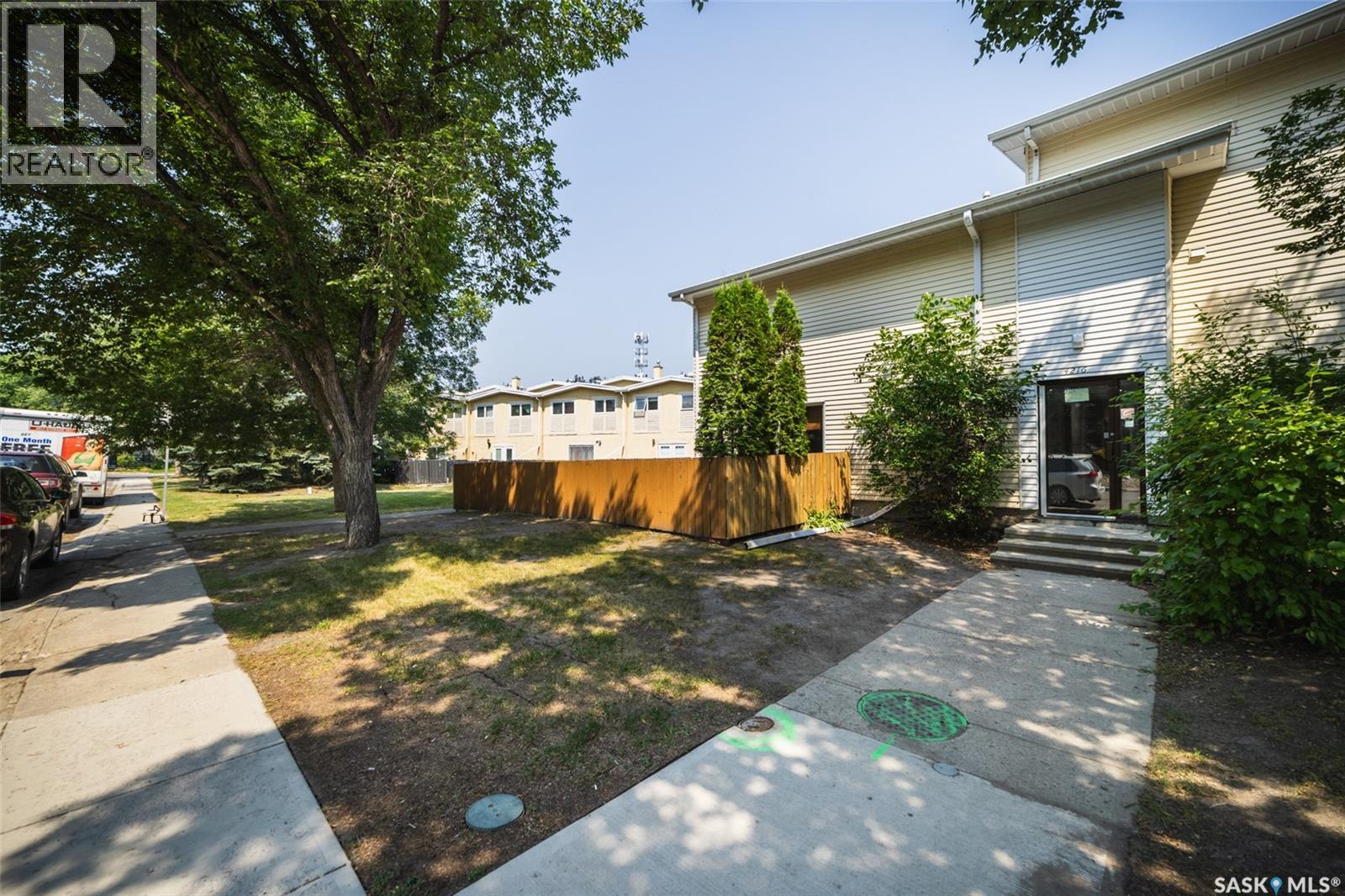 J 4216 Castle Road, Regina, Saskatchewan  S4S 4W1 - Photo 26 - SK043860