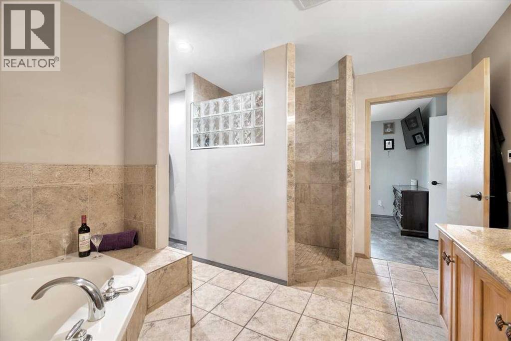 261017 Range Road 244, Rural Wheatland County, Alberta  T1P 0L1 - Photo 11 - A2312433