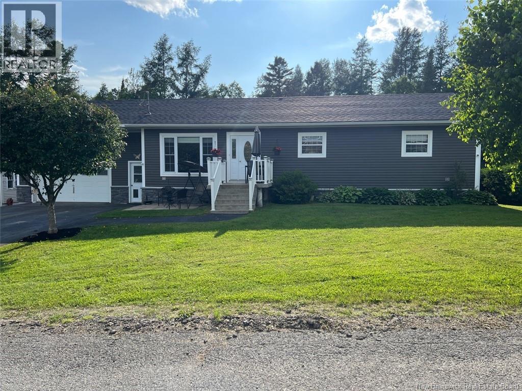 217 Barrett, Perth-Andover, New Brunswick  E7H 1E1 - Photo 1 - NB144998