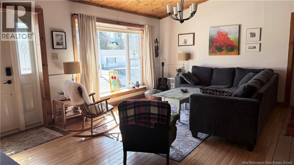 217 Barrett, Perth-Andover, New Brunswick  E7H 1E1 - Photo 4 - NB144998
