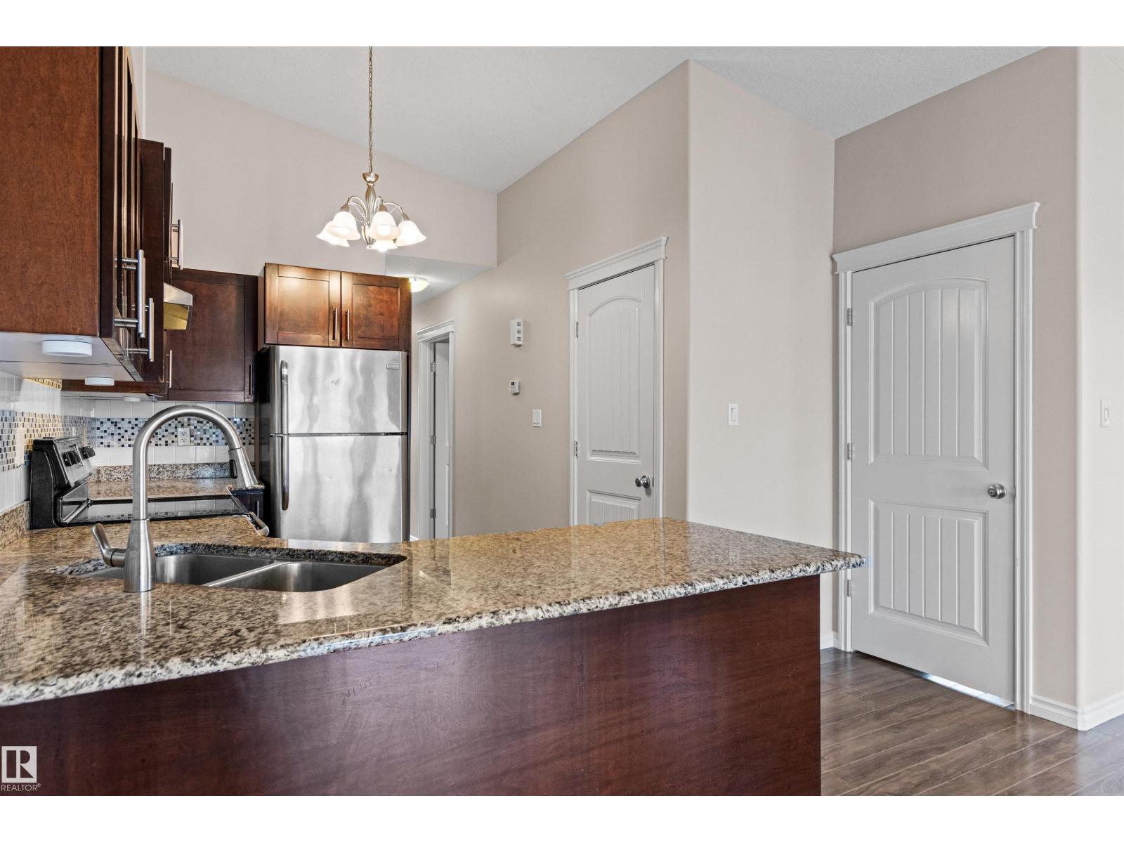 10634 155 St Nw, Edmonton, Alberta  T5P 2M5 - Photo 11 - E4500502