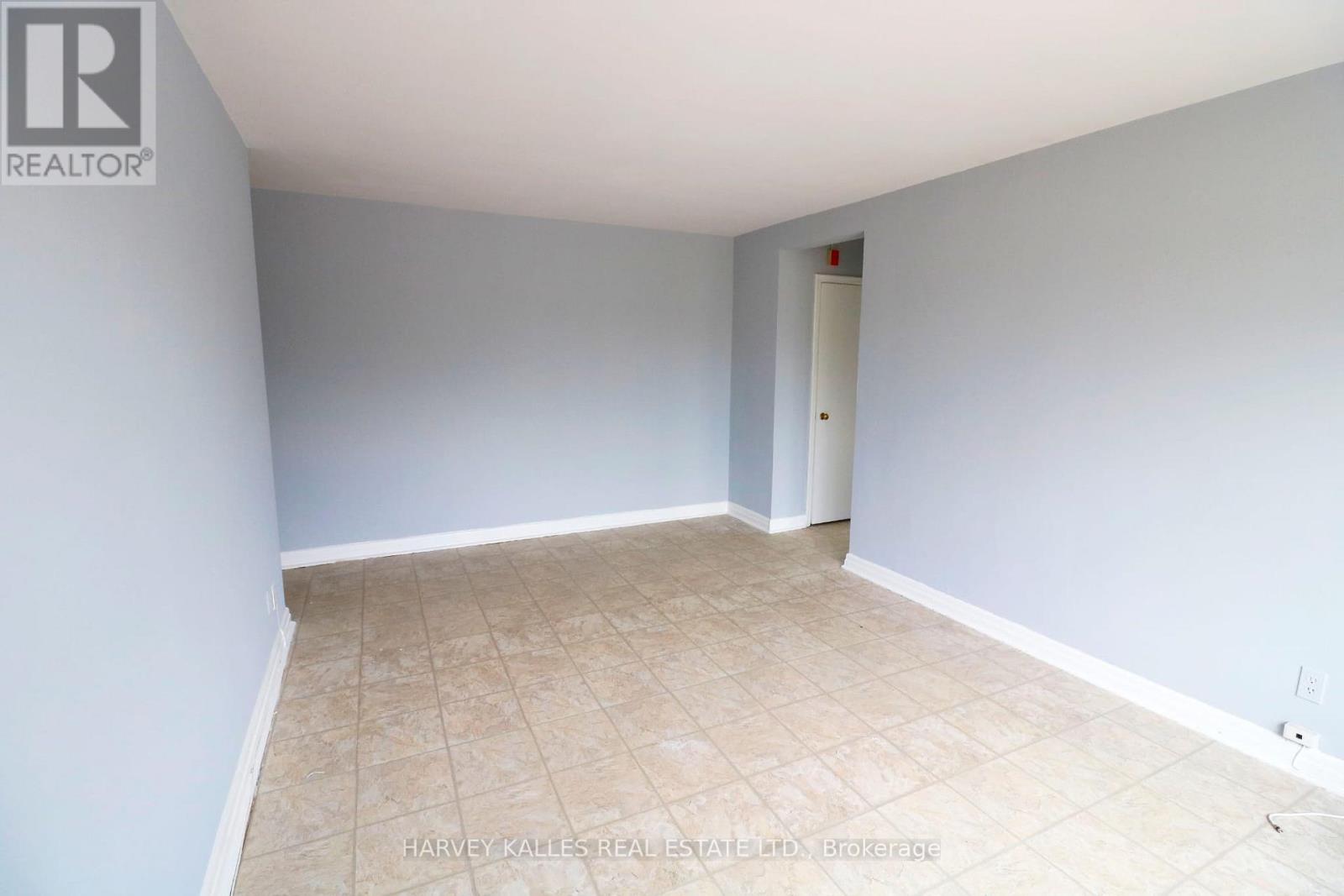 10 - 2434 Keele Street, Toronto, Ontario  M6L 2N2 - Photo 10 - W13613052