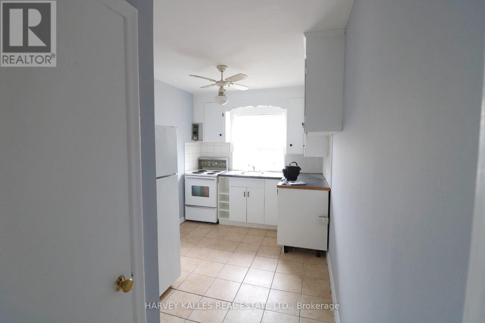10 - 2434 Keele Street, Toronto, Ontario  M6L 2N2 - Photo 6 - W13613052