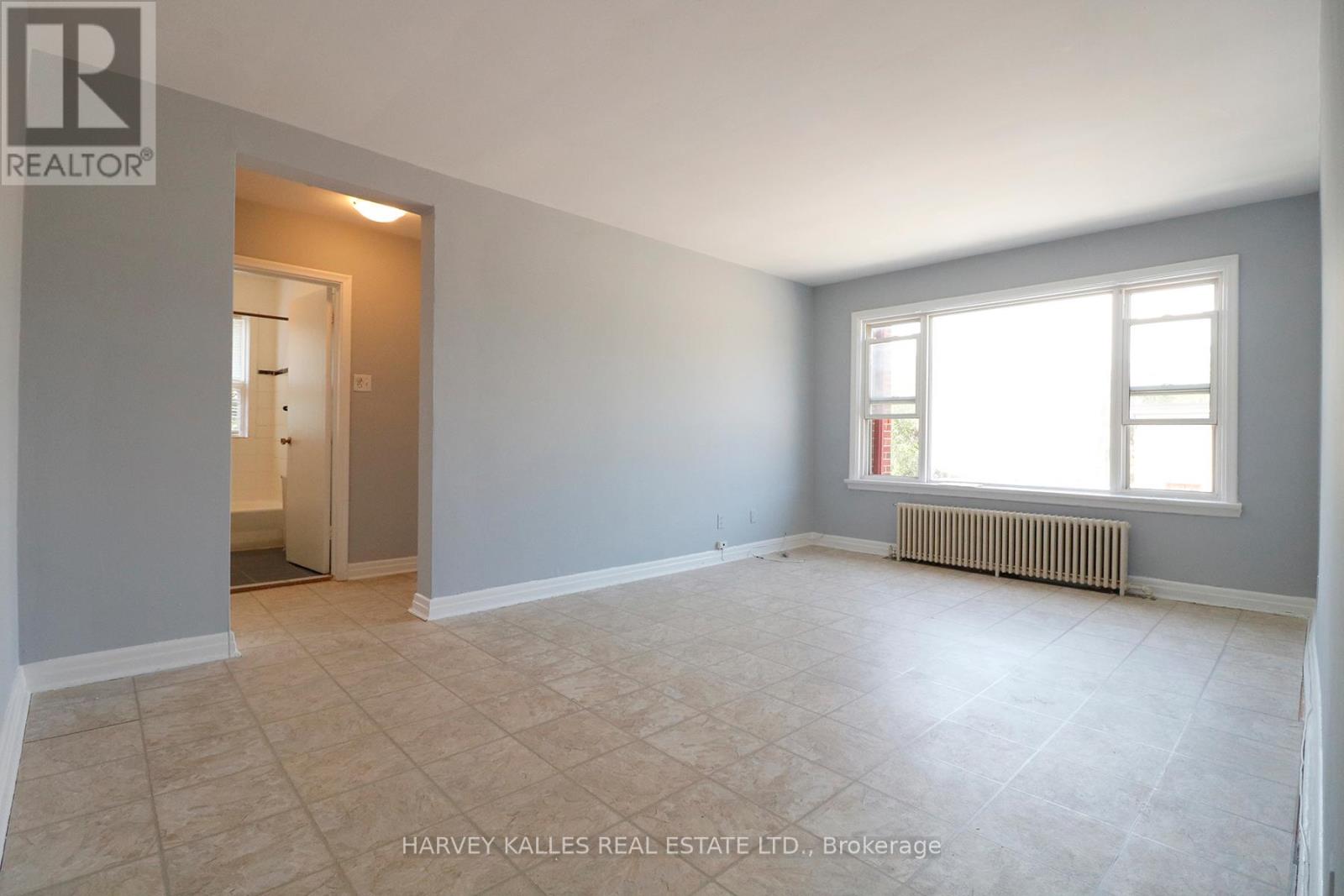 10 - 2434 Keele Street, Toronto, Ontario  M6L 2N2 - Photo 9 - W13613052