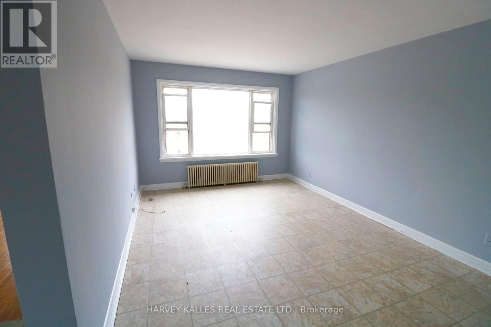 10 - 2434 Keele Street, Toronto, Ontario  M6L 2N2 - Photo 7 - W13613052