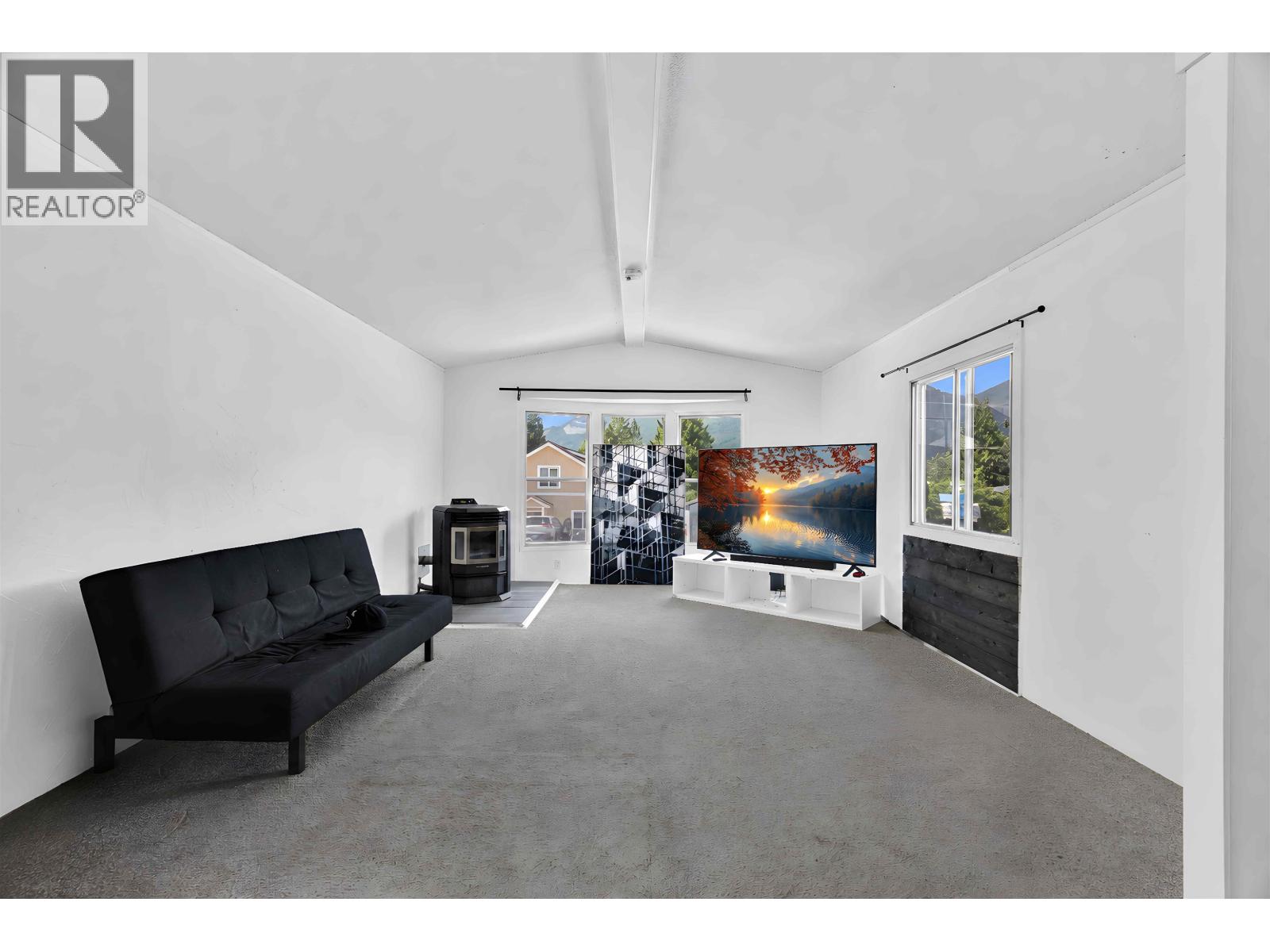 819 Britannia Way, Squamish, British Columbia  V8B 1J2 - Photo 4 - R3150274