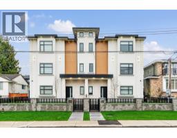 2 8464 15 AVENUE, Burnaby, British Columbia