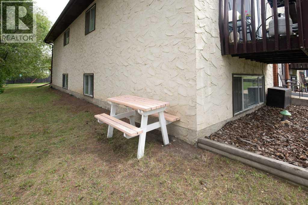 4639 48 Street, Sylvan Lake, Alberta  T4S 1L4 - Photo 45 - A2321605
