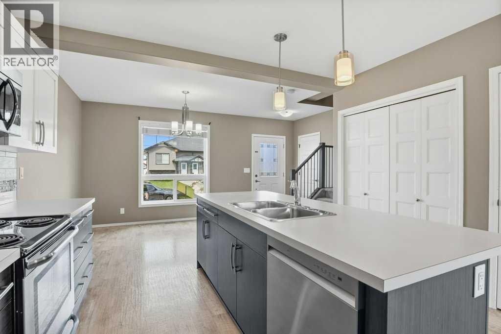 5 Crimson Court, Blackfalds, Alberta  T4M 0A5 - Photo 8 - A2326657
