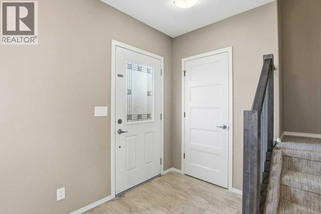 5 Crimson Court, Blackfalds, Alberta  T4M 0A5 - Photo 3 - A2326657