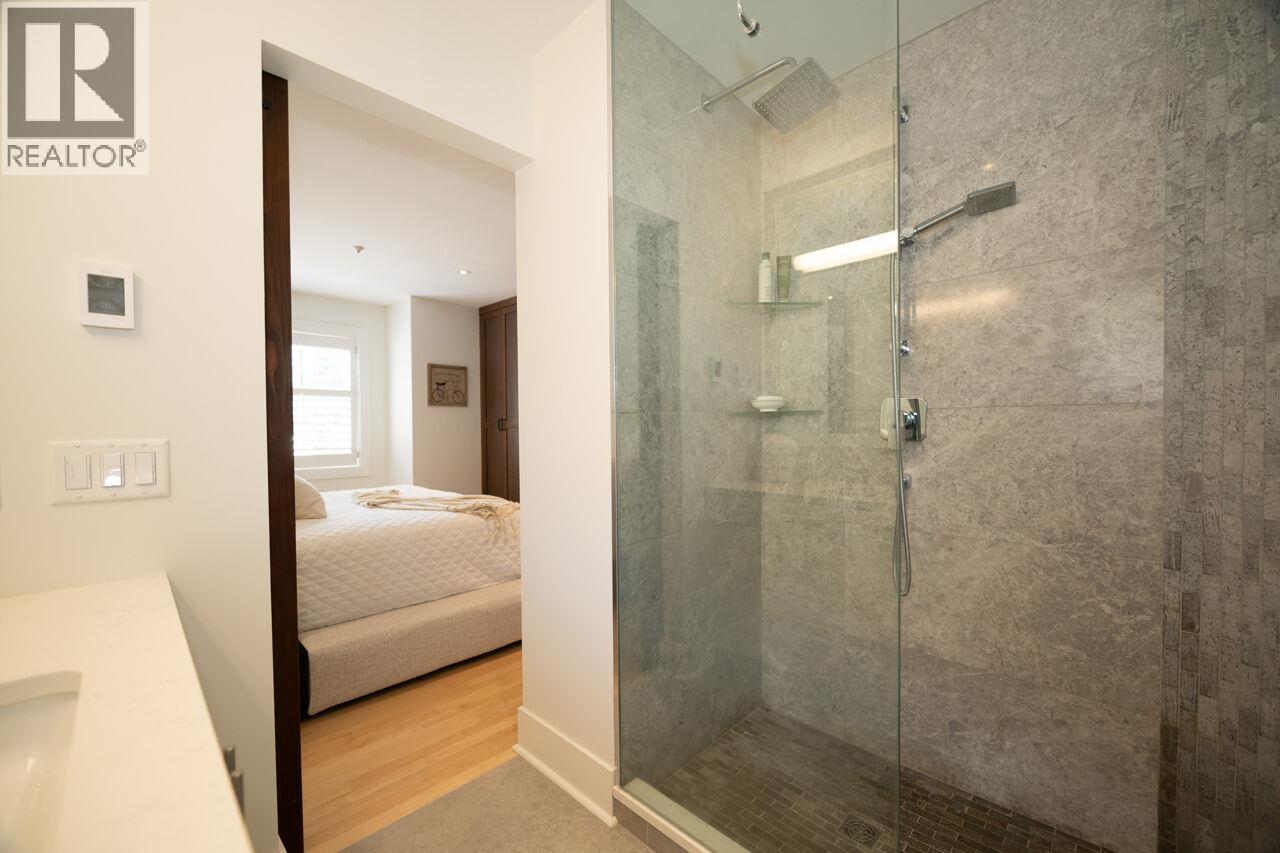 1989 W 13th Avenue, Vancouver, British Columbia  V6H 2H5 - Photo 18 - R3150876