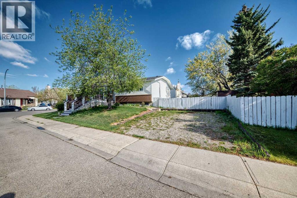 85 Rideau Close Sw, Airdrie, Alberta  T4B 1A7 - Photo 50 - A2310084
