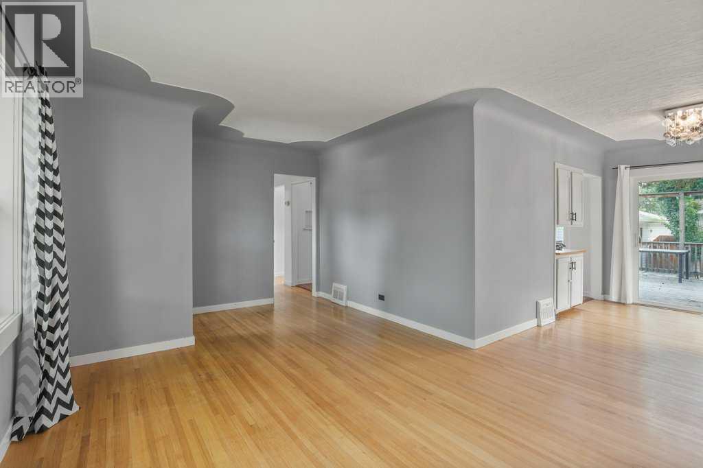 4125 51a Street, Red Deer, Alberta  T4N 2B4 - Photo 5 - A2332274