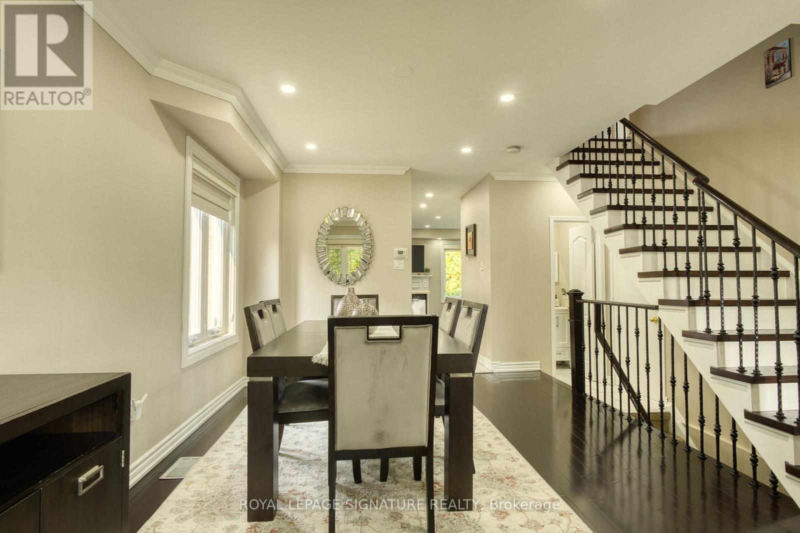 2449 Bankside Dr Drive, Mississauga, Ontario  L5M 6E6 - Photo 7 - W13616296