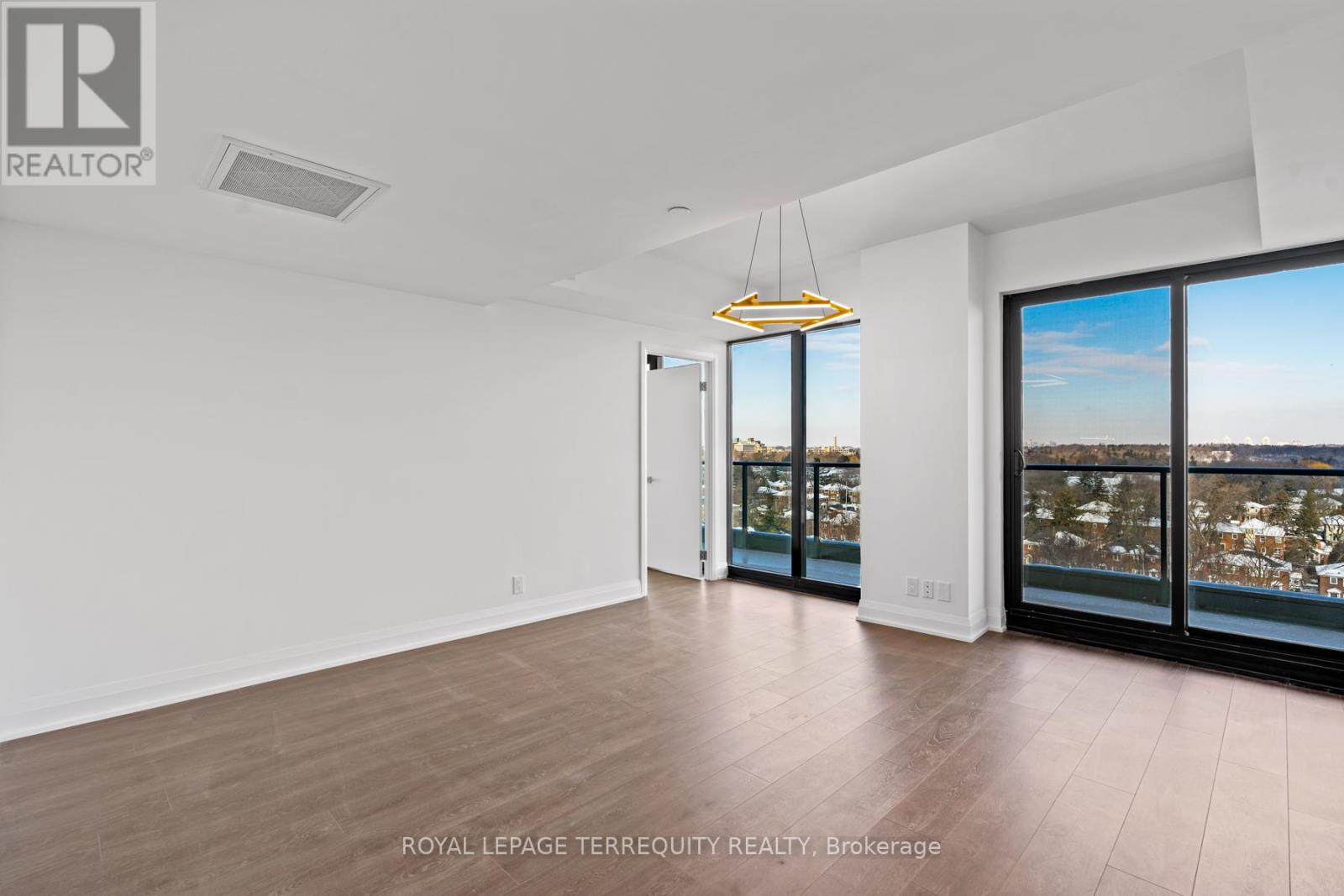 808 - 33 Frederick Todd Way, Toronto, Ontario  M4G 0C9 - Photo 4 - C13617346