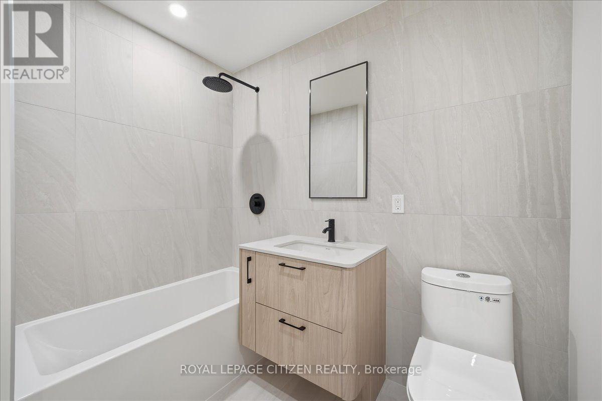 1602 - 109 Erskine Avenue, Toronto, Ontario  M4P 0C6 - Photo 10 - C13617372