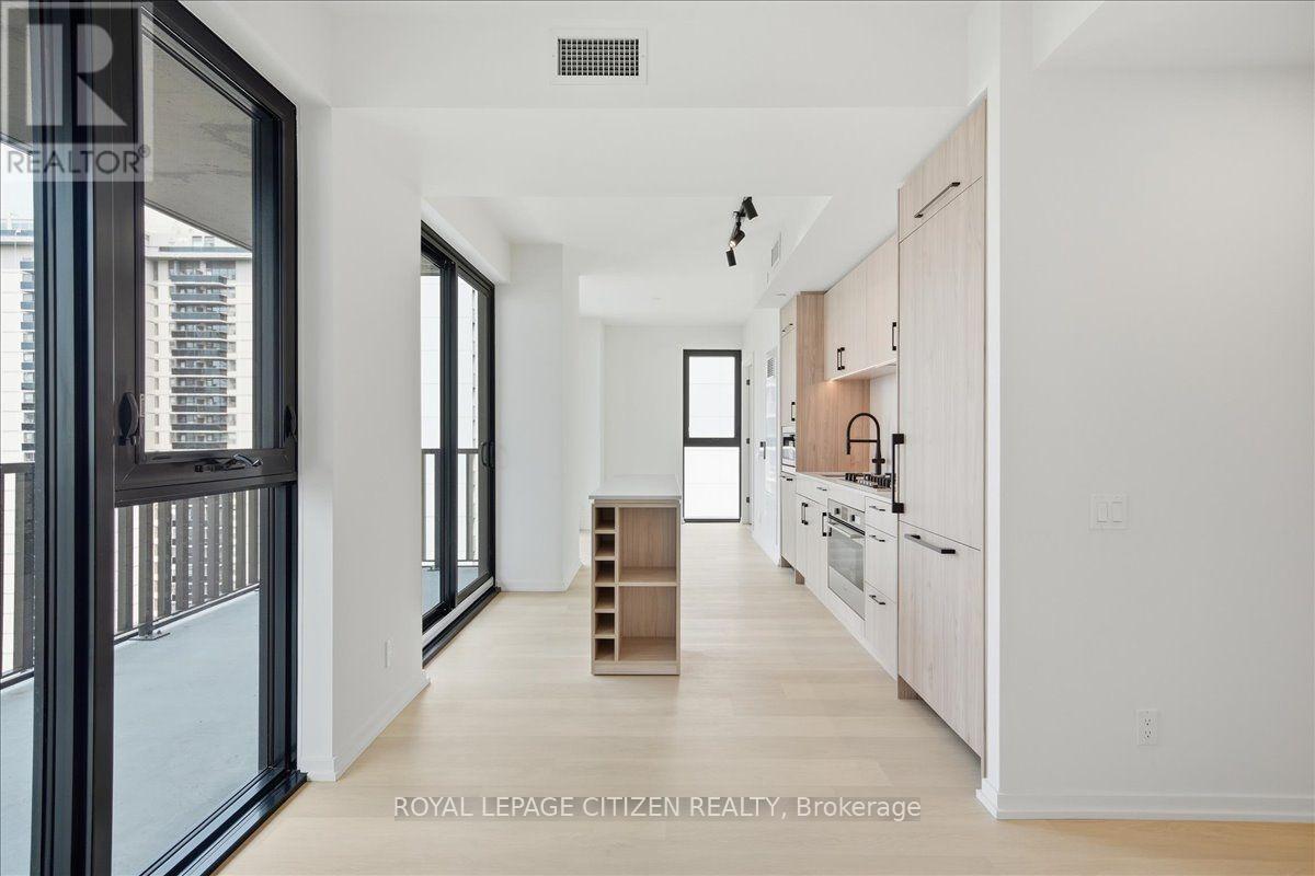 1602 - 109 Erskine Avenue, Toronto, Ontario  M4P 0C6 - Photo 13 - C13617372