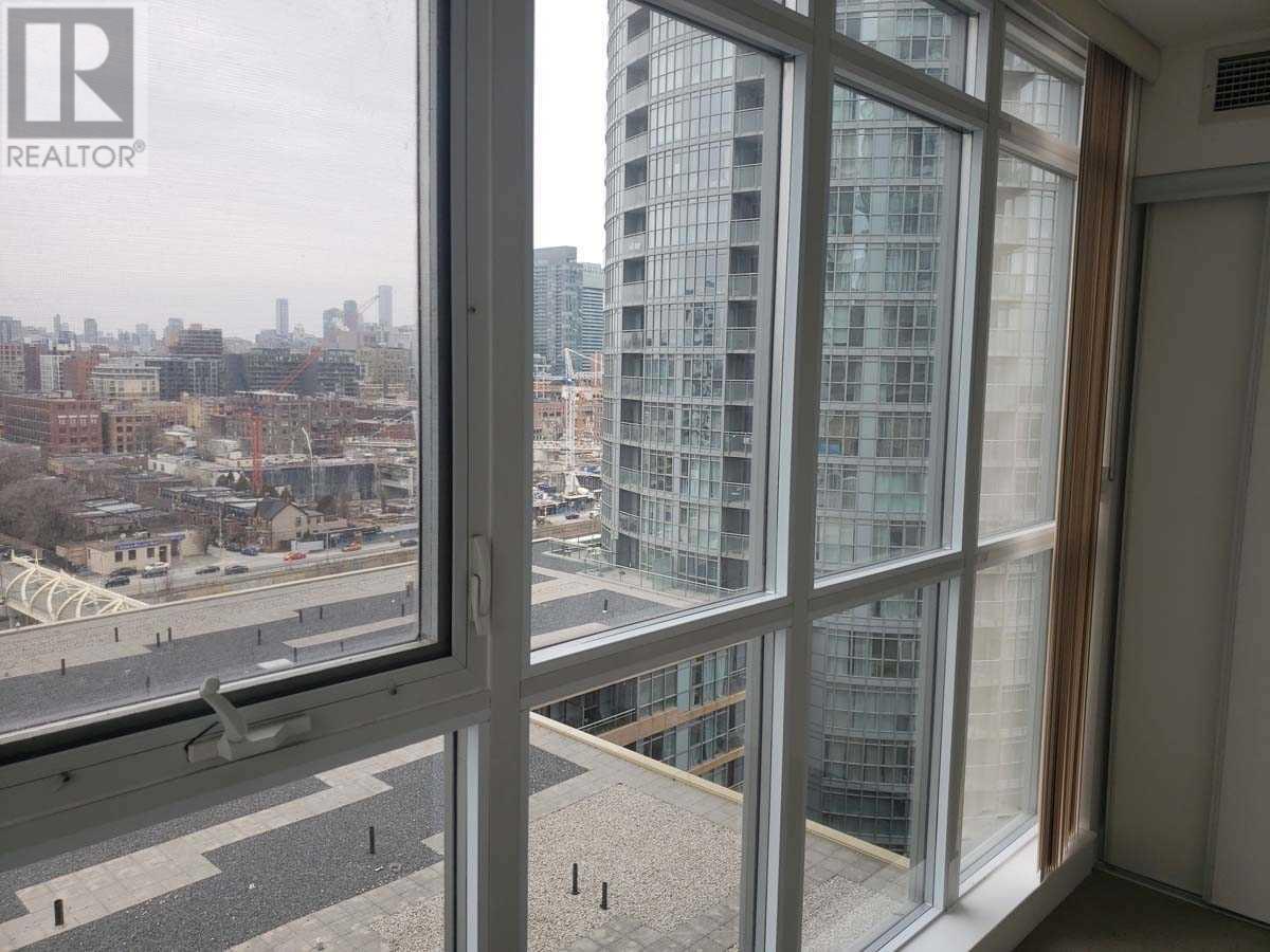 1706 - 151 Dan Leckie Way, Toronto, Ontario  M5V 4B2 - Photo 8 - C13617538