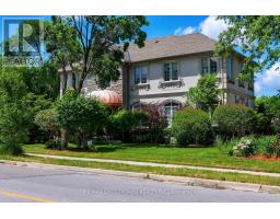 2 BOND AVENUE, Toronto, Ontario