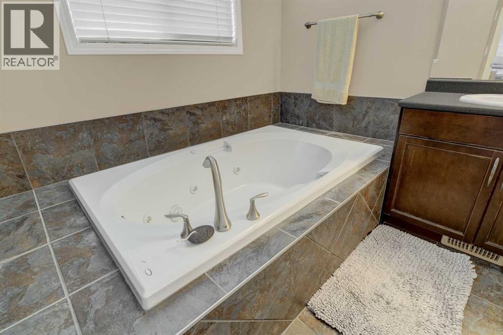 8710 88b Street, Grande Prairie, Alberta  T8X 0G7 - Photo 11 - A2331684