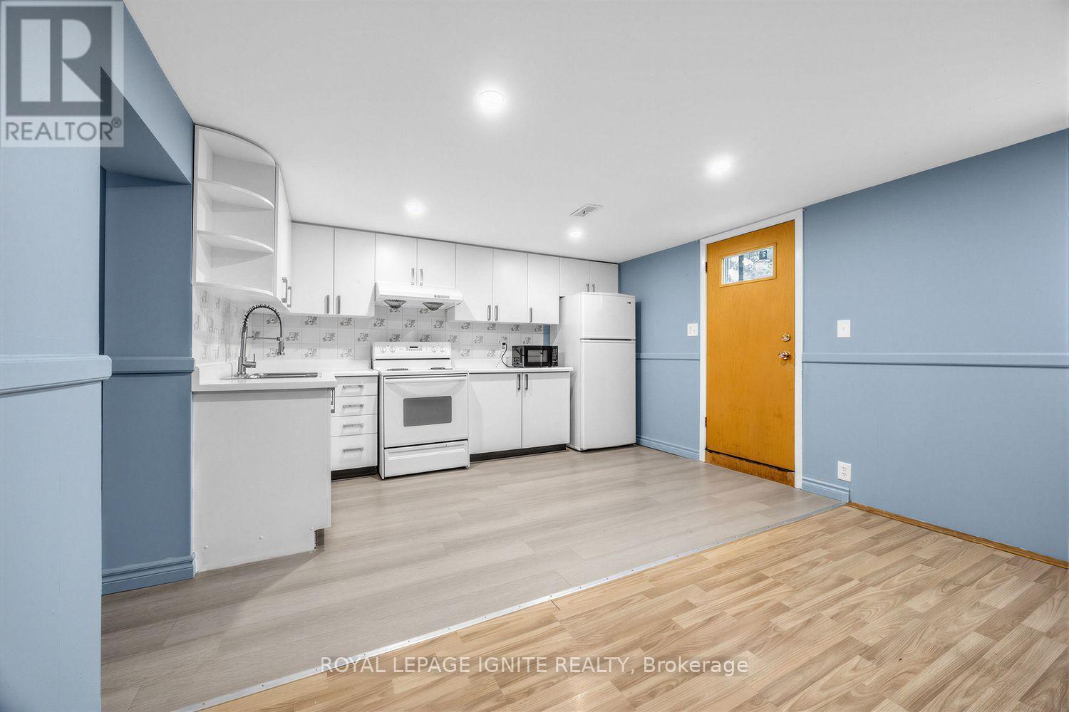 Bsmt - 61 Jarwick Drive, Toronto, Ontario M1H 2H1 - Photo 13 - E13617426