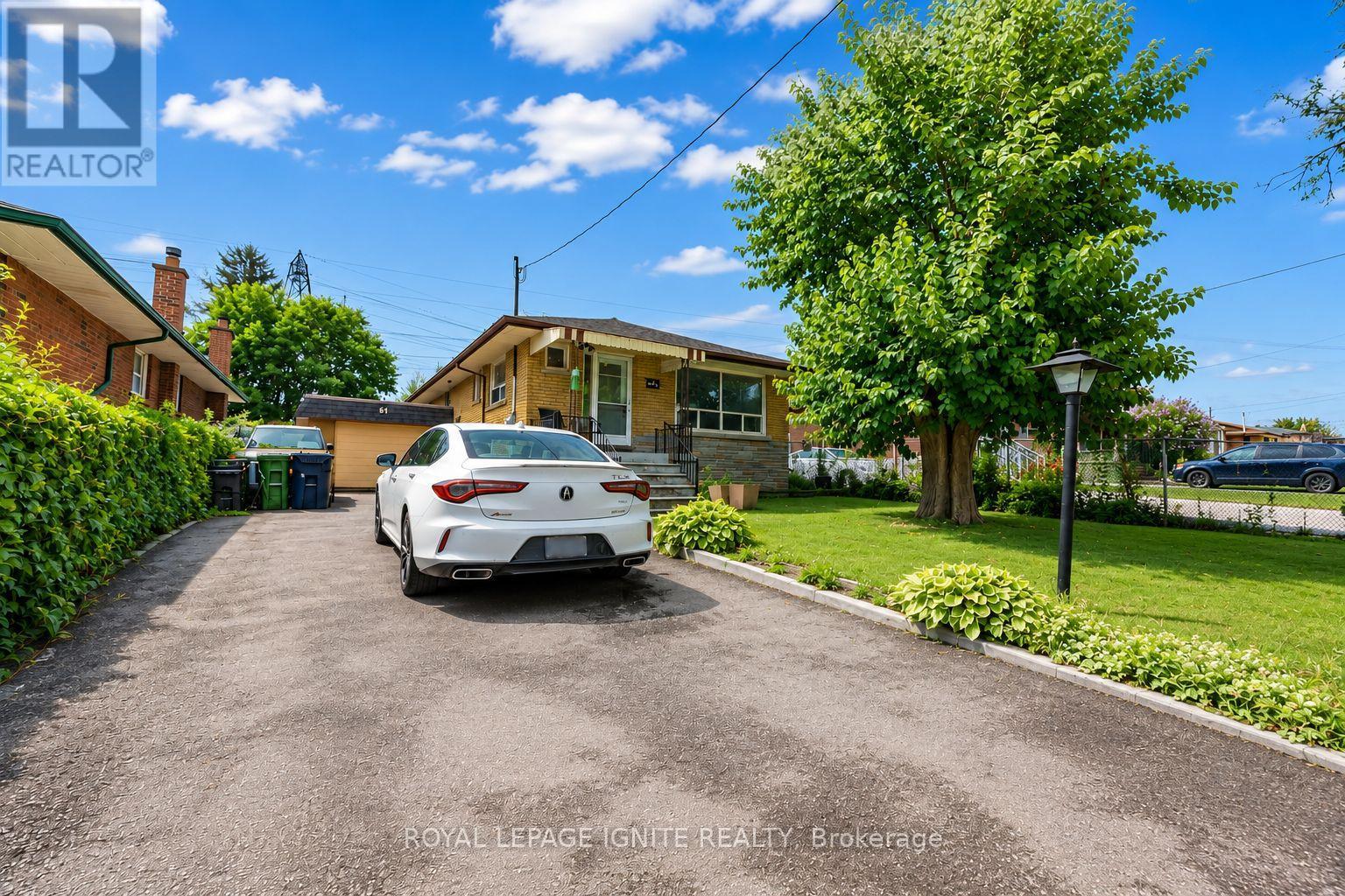Bsmt - 61 Jarwick Drive, Toronto, Ontario M1H 2H1 - Photo 2 - E13617426