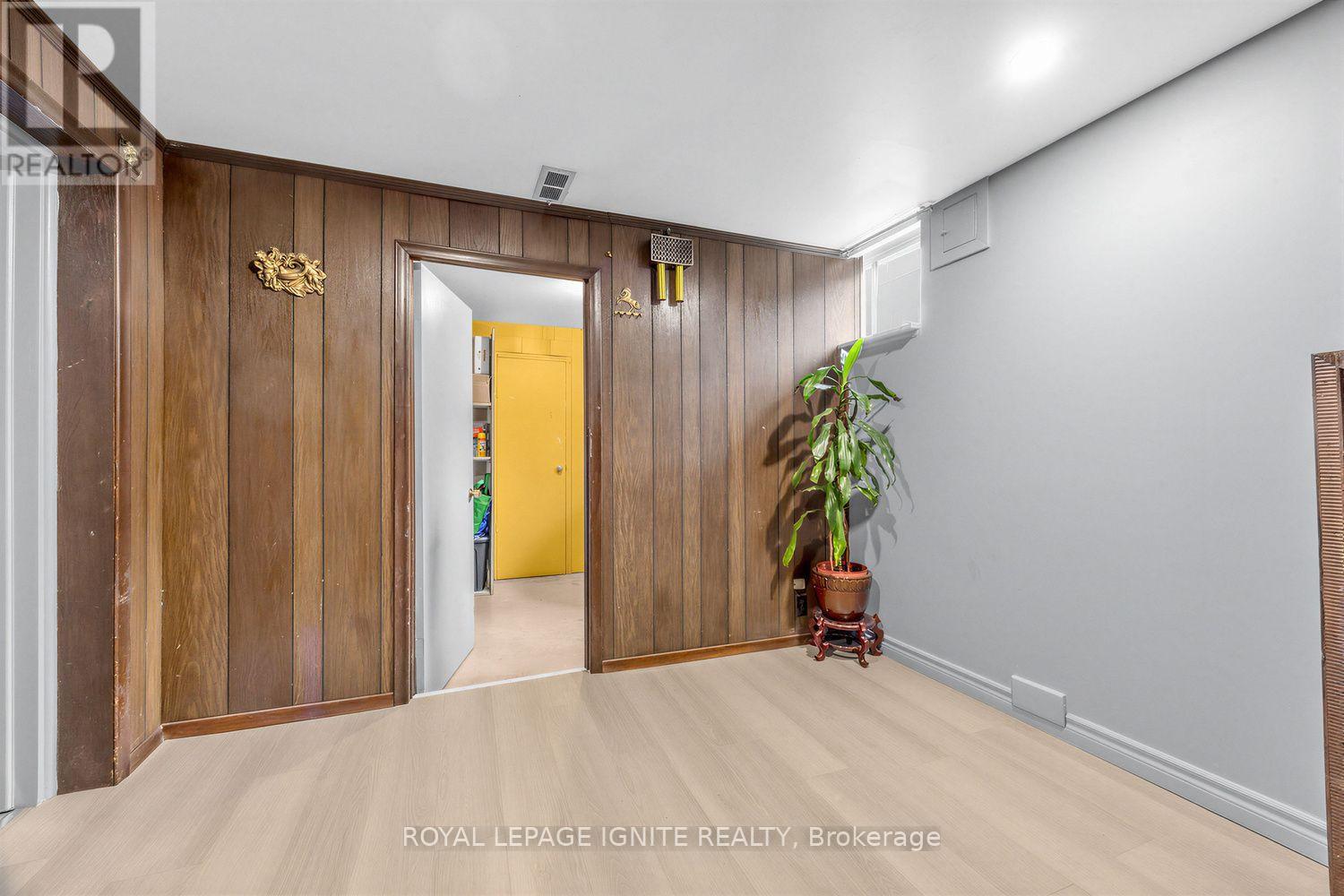 Bsmt - 61 Jarwick Drive, Toronto, Ontario M1H 2H1 - Photo 25 - E13617426