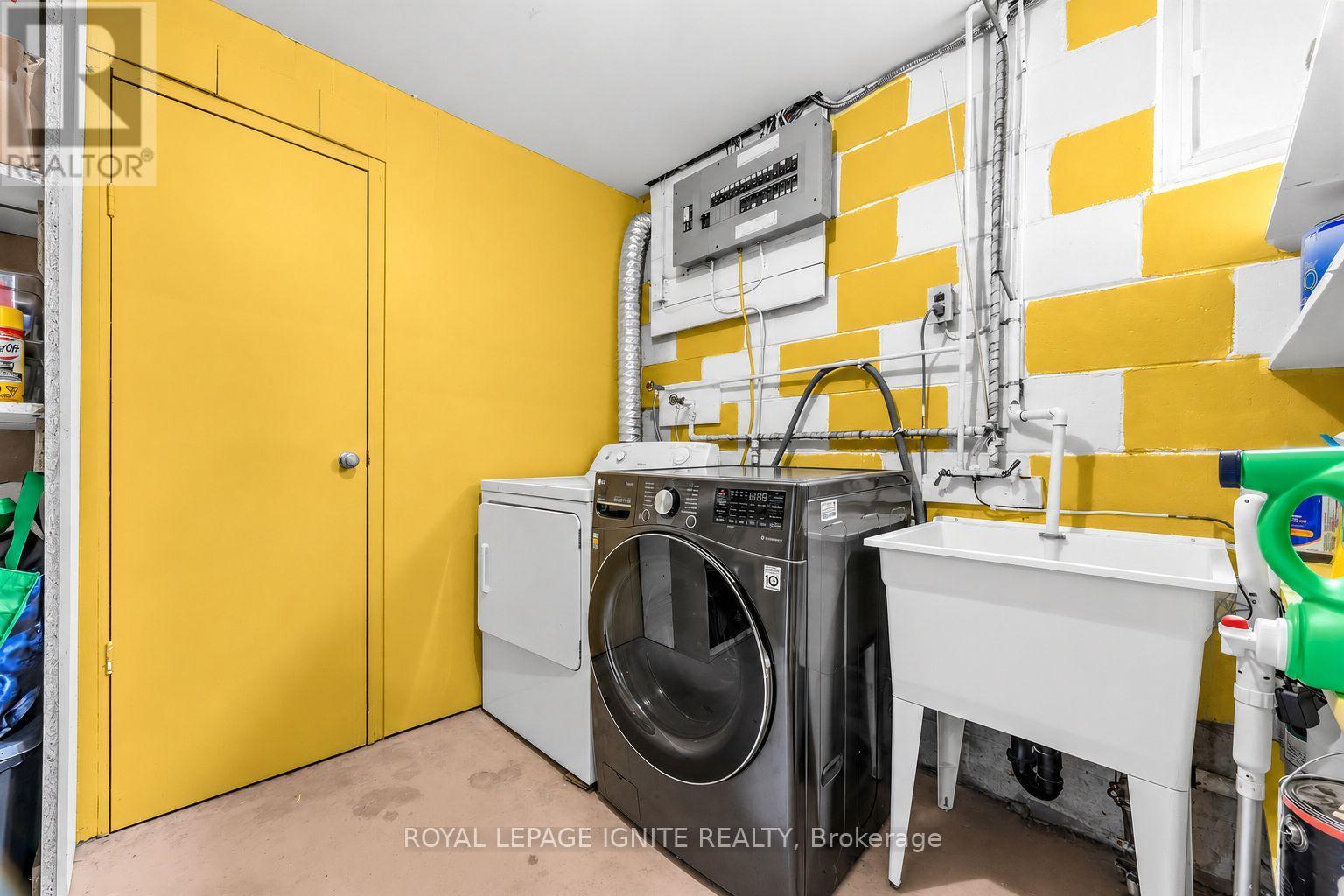 Bsmt - 61 Jarwick Drive, Toronto, Ontario M1H 2H1 - Photo 26 - E13617426