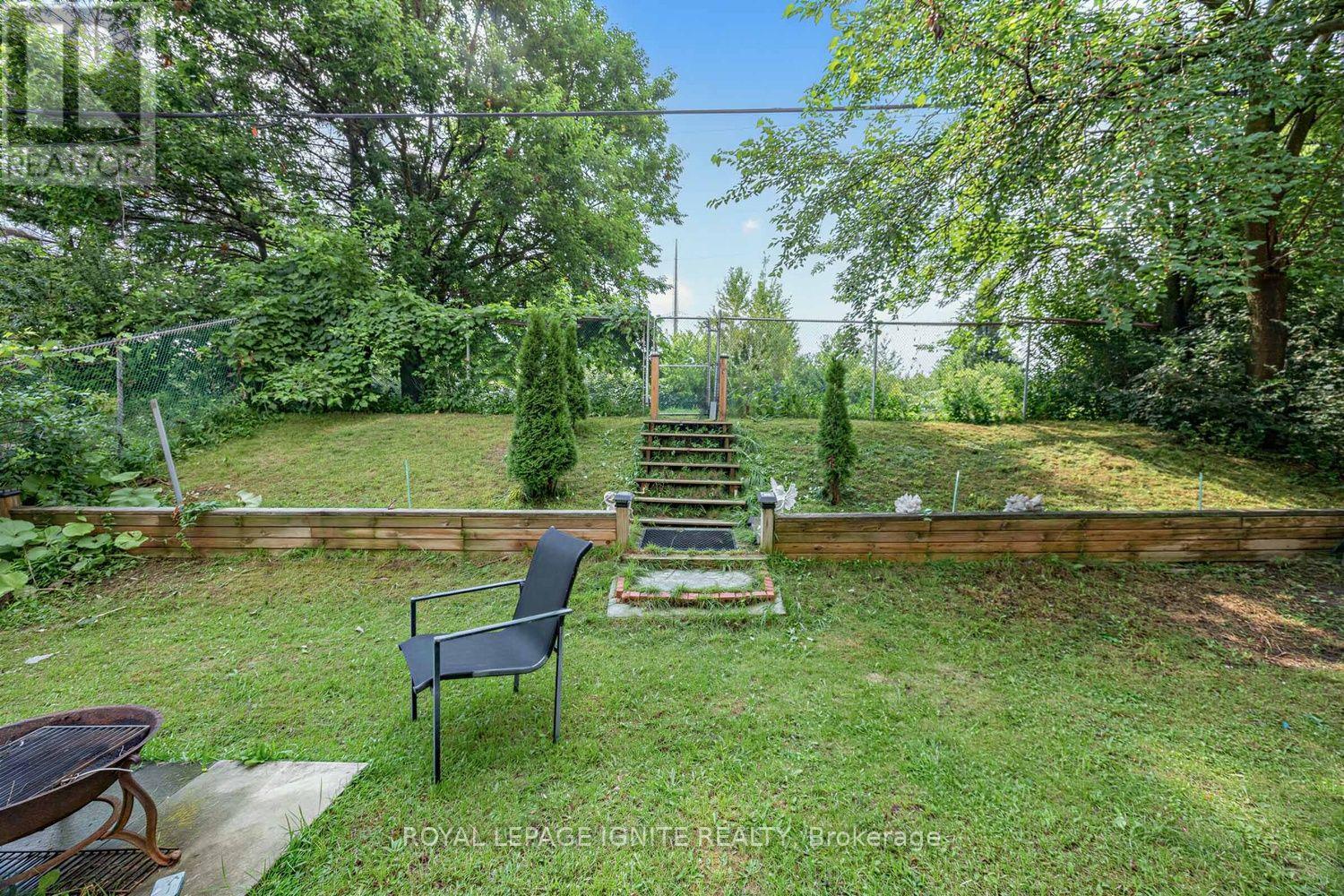 Bsmt - 61 Jarwick Drive, Toronto, Ontario M1H 2H1 - Photo 29 - E13617426