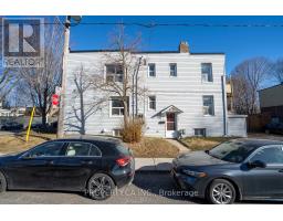 133 DRAYTON AVENUE, Toronto, Ontario