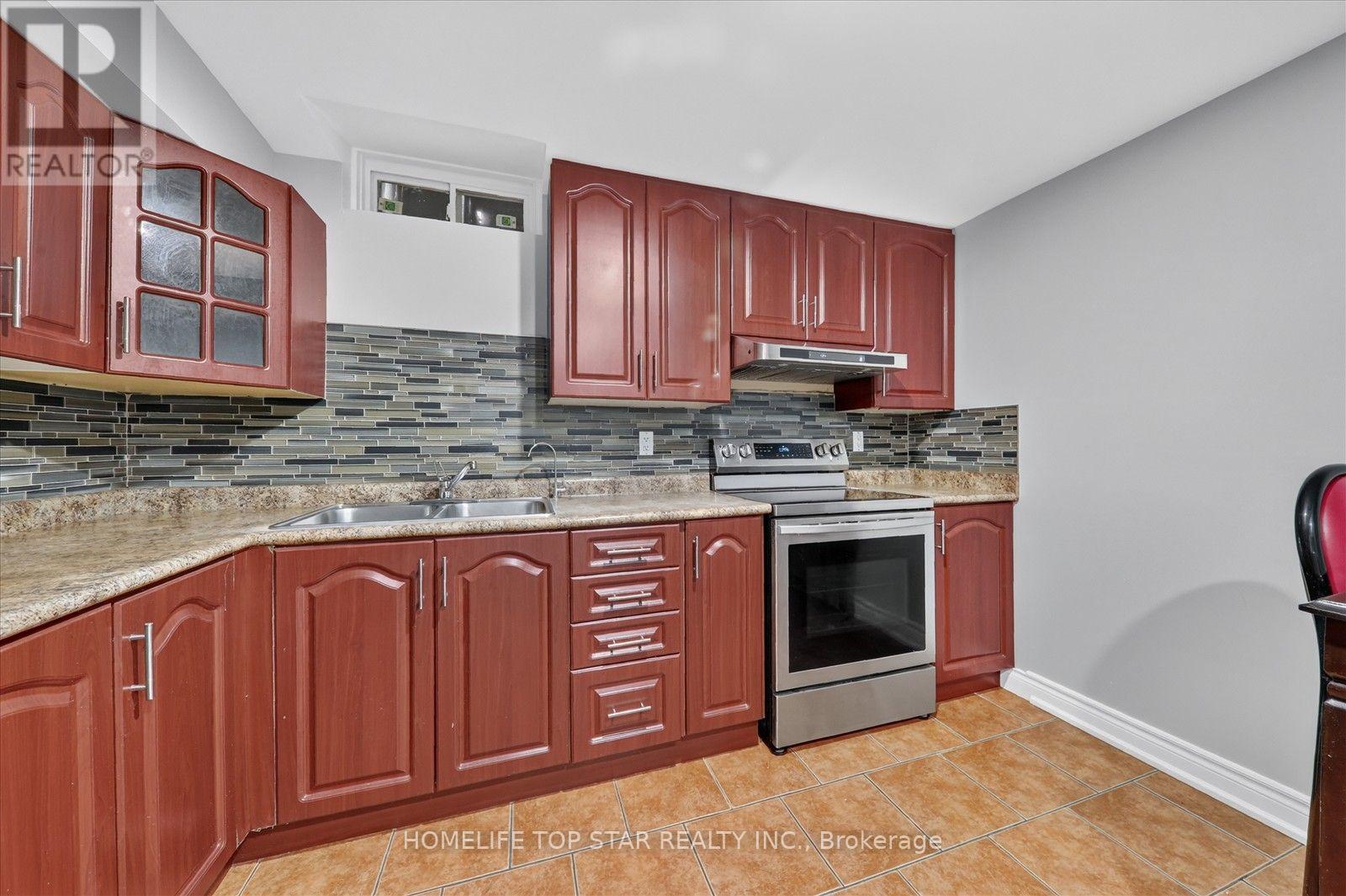7 Littleborough Court E, Toronto, Ontario  M1C 4S6 - Photo 10 - E13617464
