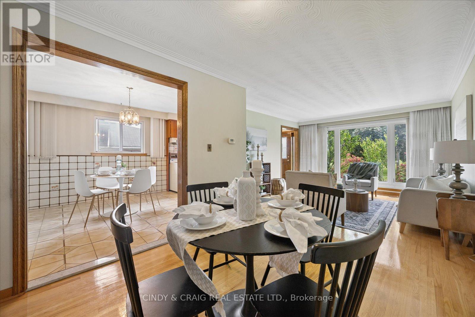 75 Lochleven Drive, Toronto, Ontario  M1M 2E9 - Photo 5 - E13617466