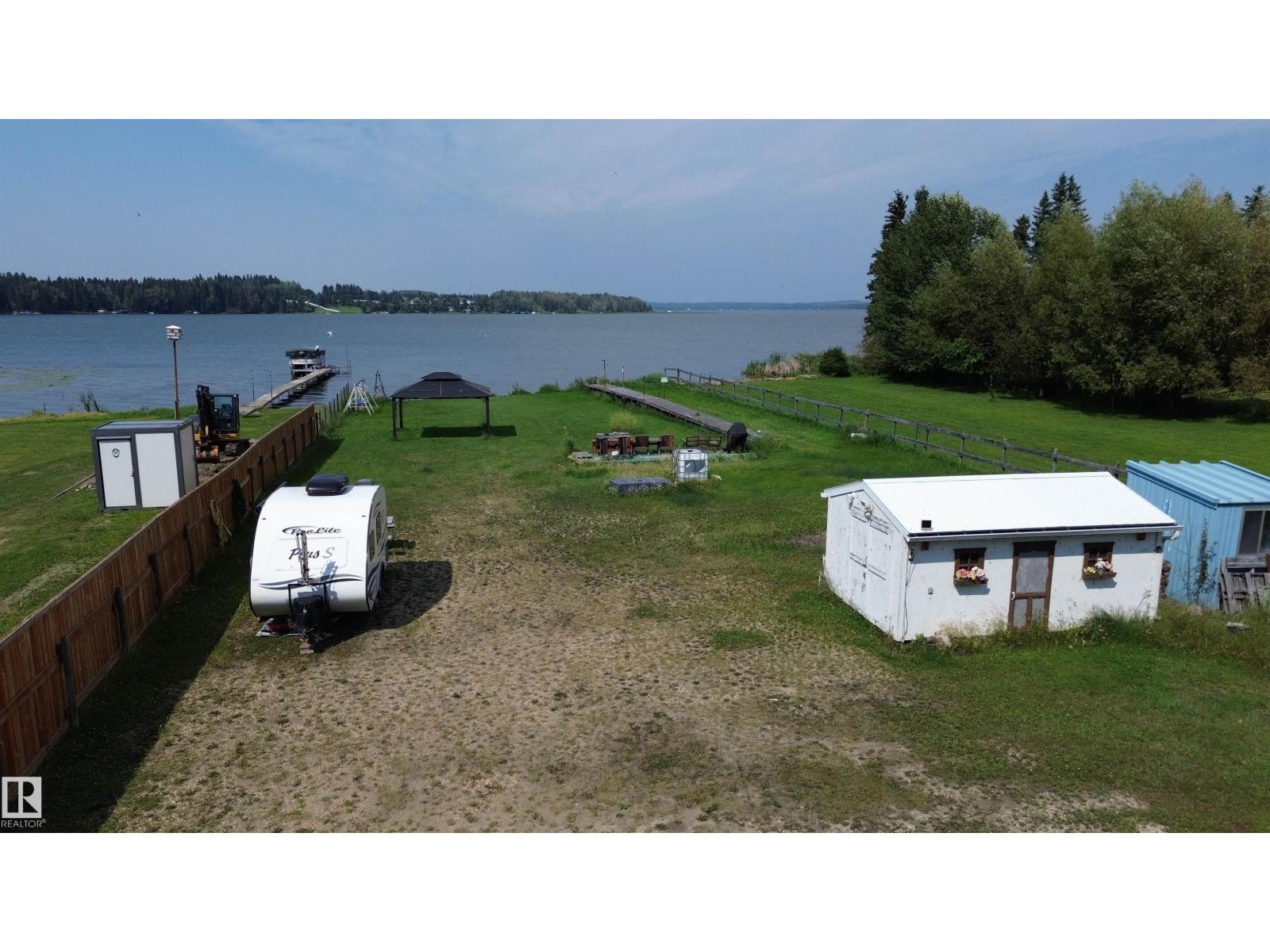 306 Lakeshore Drive E, Rural Wetaskiwin County, Alberta  T0C 0T0 - Photo 1 - E4501174