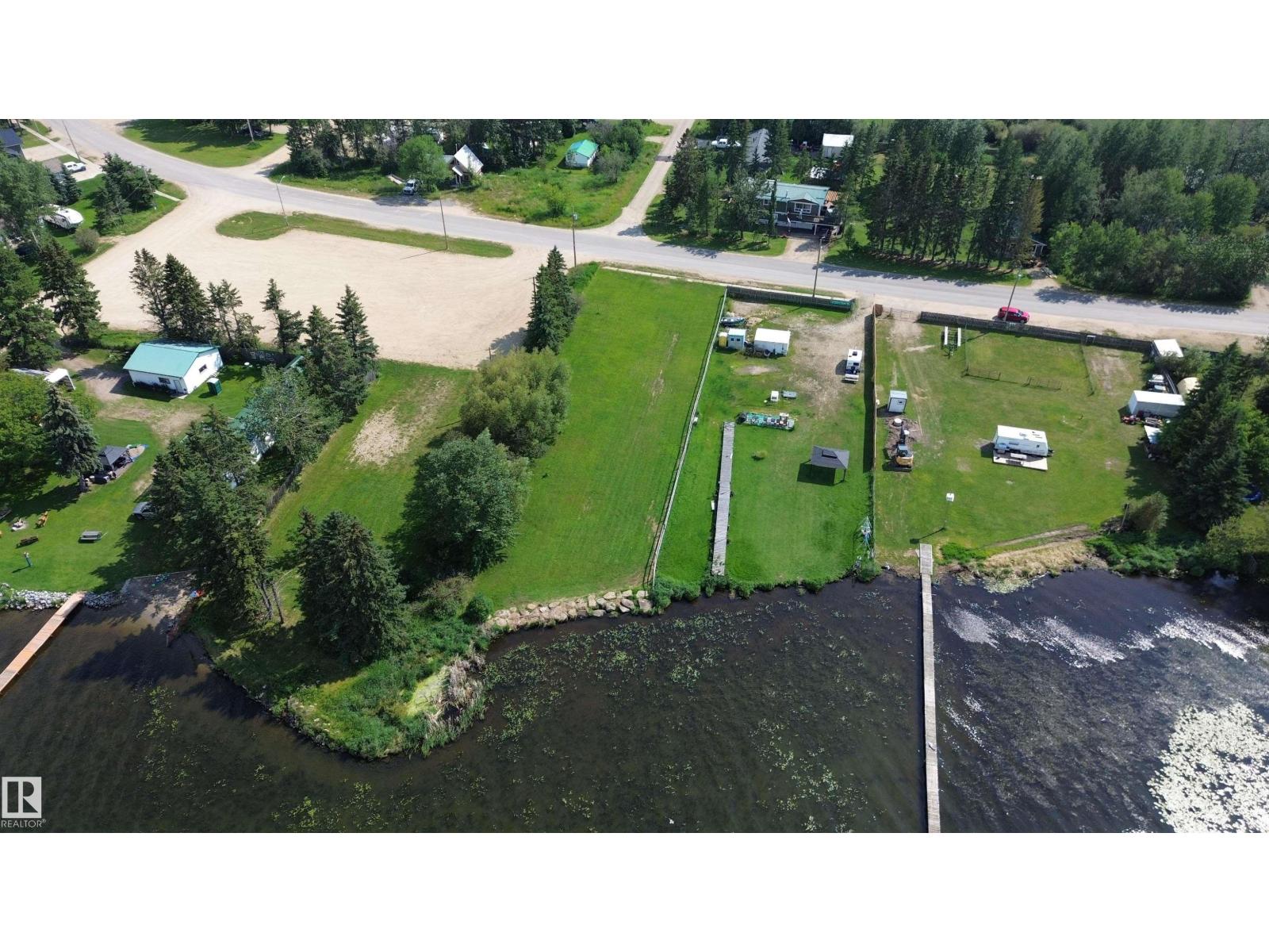 306 Lakeshore Drive E, Rural Wetaskiwin County, Alberta  T0C 0T0 - Photo 4 - E4501174