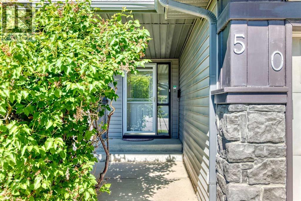50 Royal Birch Terrace Nw, Calgary, Alberta  T3G 5N7 - Photo 2 - A2323769