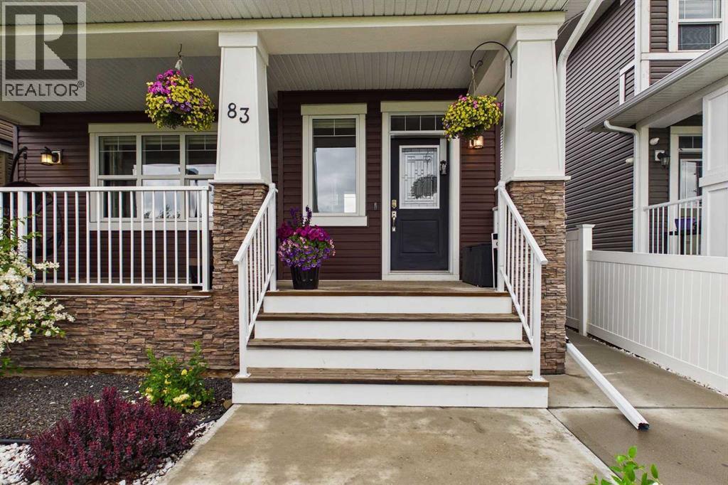 83 Redstone Gardens Ne, Calgary, Alberta  T3N 0J8 - Photo 2 - A2325754