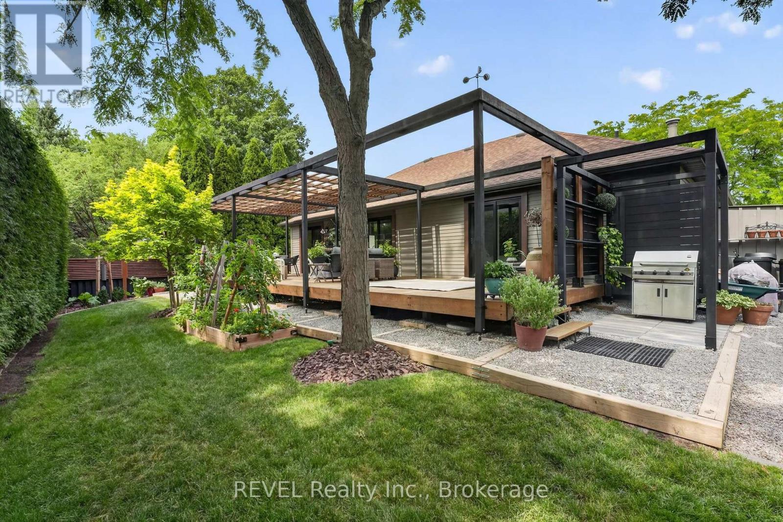 16 Confederation Drive, Niagara-On-The-Lake, Ontario  L0S 1J0 - Photo 44 - X13617448