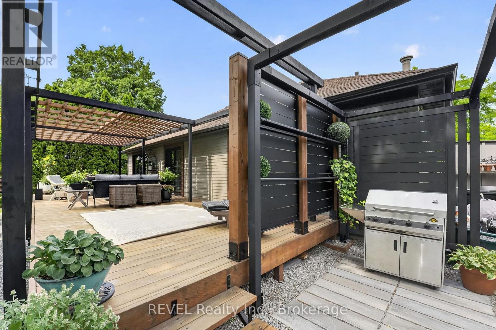 16 Confederation Drive, Niagara-On-The-Lake, Ontario  L0S 1J0 - Photo 46 - X13617448