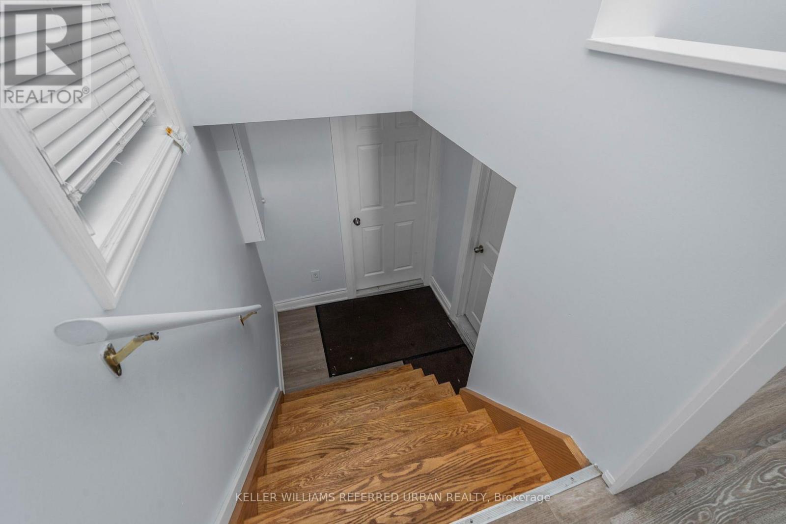 Lower - 343 Ranee Avenue, Toronto, Ontario  M6A 1N9 - Photo 4 - W13617340