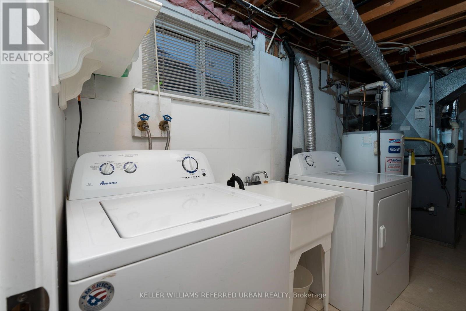 Lower - 343 Ranee Avenue, Toronto, Ontario  M6A 1N9 - Photo 5 - W13617340