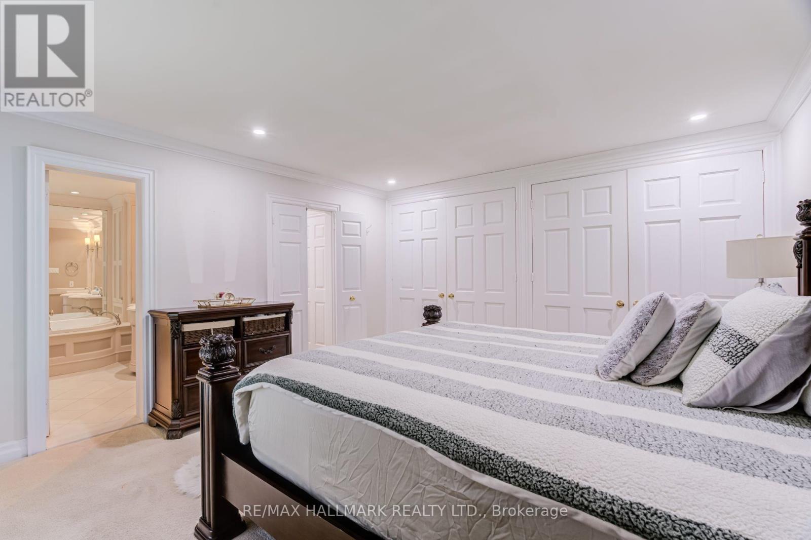 75 Arbour Drive, Oakville, Ontario  L6J 4Y6 - Photo 24 - W13617444