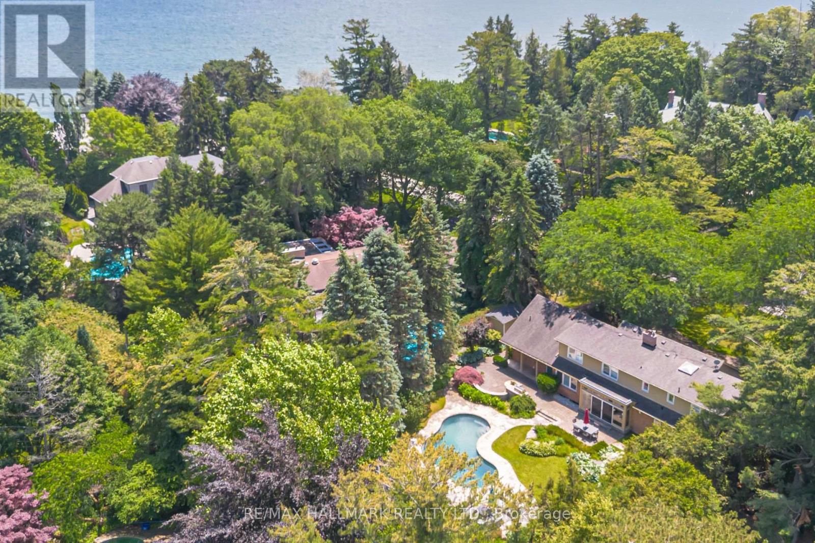 75 Arbour Drive, Oakville, Ontario  L6J 4Y6 - Photo 3 - W13617444