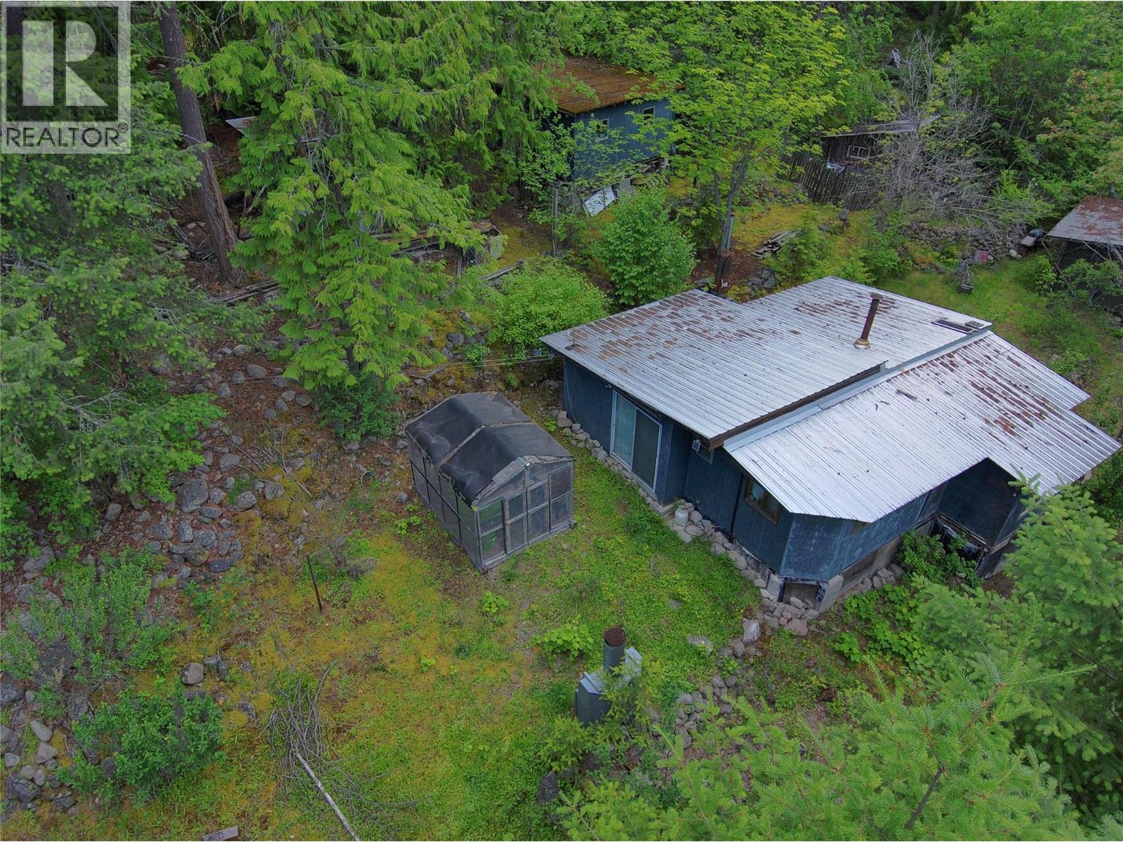 648 Lower Arrow Lake Road, Renata, British Columbia  V1N 4V8 - Photo 19 - 10391760