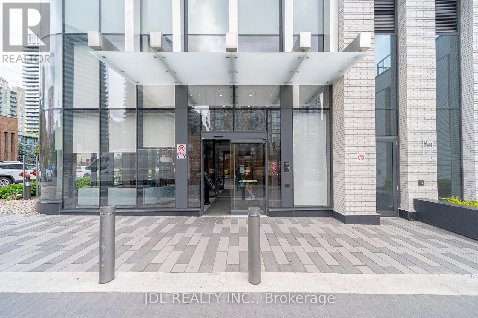 312 - 15 HOLMES AVENUE, Toronto, Ontario